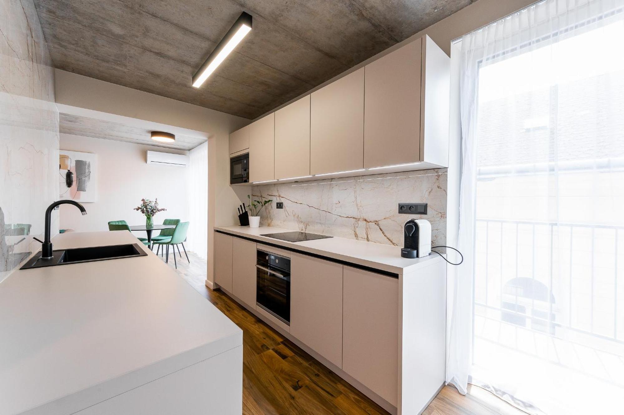 H75 Apartments Kosice Centre エクステリア 写真