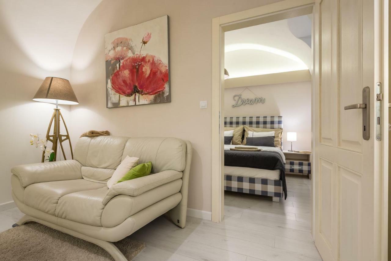 H75 Apartments Kosice Centre エクステリア 写真