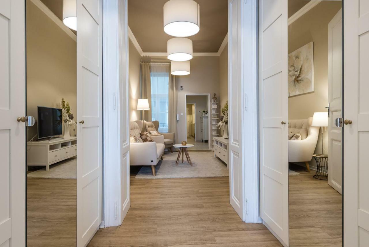 H75 Apartments Kosice Centre エクステリア 写真