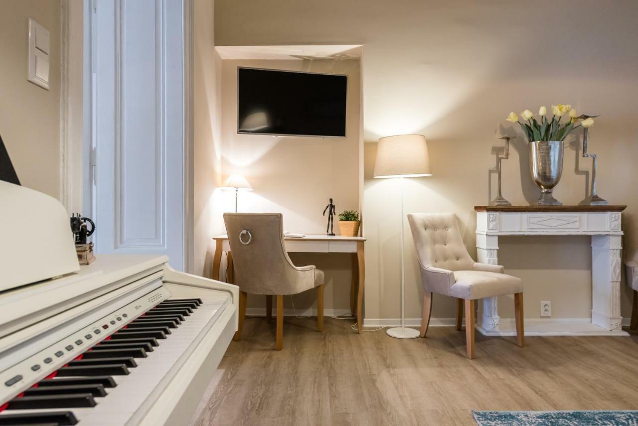 H75 Apartments Kosice Centre エクステリア 写真