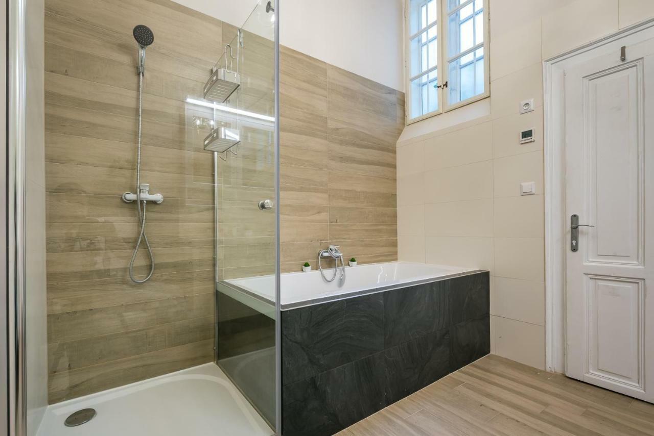 H75 Apartments Kosice Centre エクステリア 写真